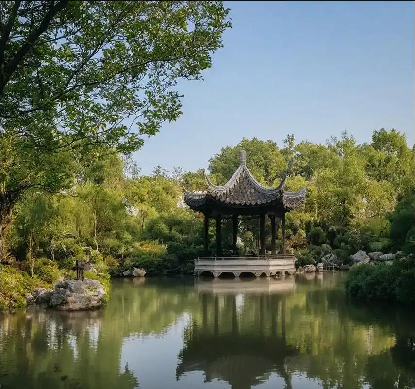 白城雨双房地产有限公司